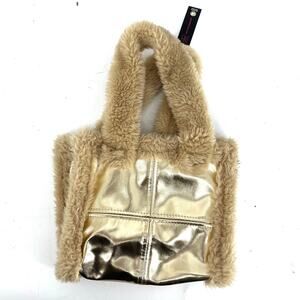 No Boundaries New With Tags Gold Small‎ Tote with Faux Fur Trim and Handles